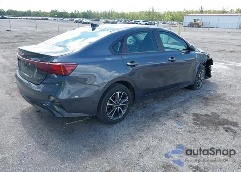 2024 Kia Forte Lxs из США, поврежденный, VIN 3KPF24AD7RE739464
